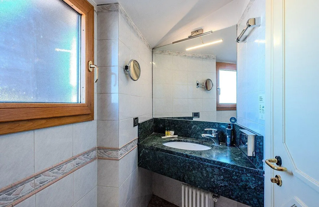 B&B Hotel Firenze Pitti Palace al Ponte Vecchio-1